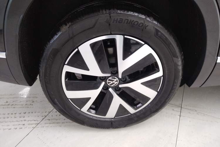 Used Volkswagen Tayron 2024 300TSI Two-Wheel-Drive Luxury Plus Advanced Version