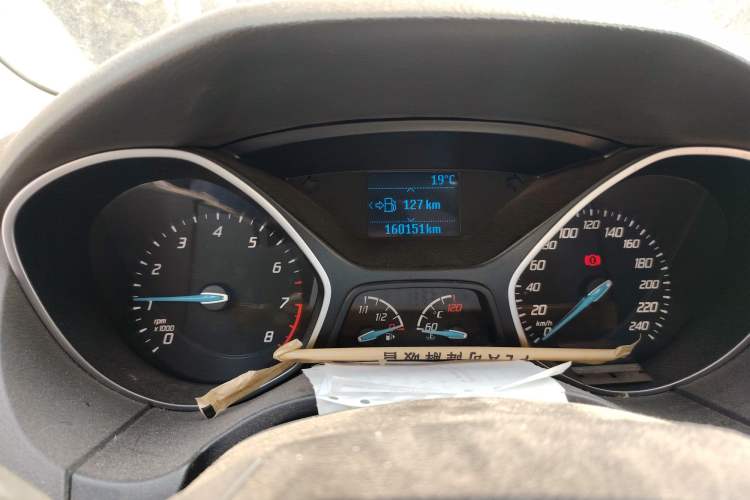 Used Ford Focus 2012 Sedan 1.6L Manual Fashion Edition
