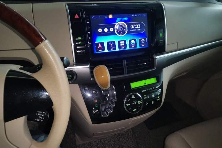 Used Toyota Previa  Audio And AC Panel