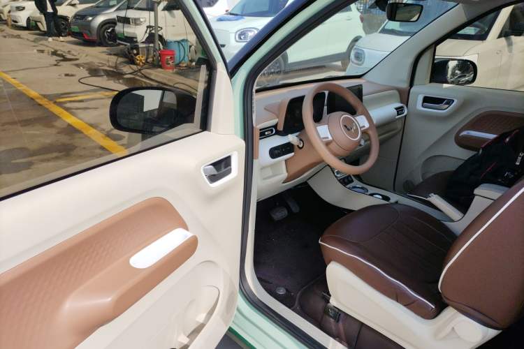 Used Wuling Hongguang MINIEV 2024 3rd Generation 215km Advanced Version