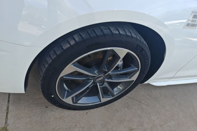 Used Audi A4L 2020 40 TFSI Fashionable and Elegant Model