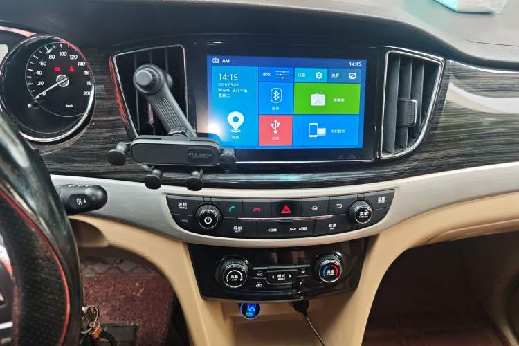 Used Baojun 730 2016 1.5T Manual Luxury Edition 7 Seats
