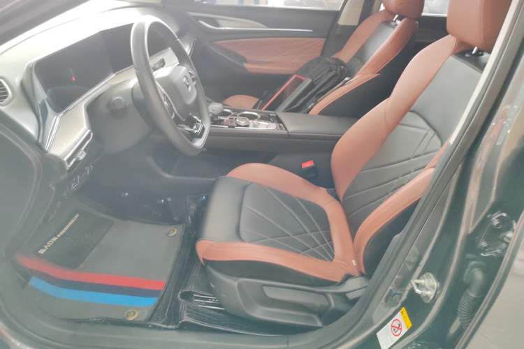 Used CHANGAN Eado 2023 Changan Edition PLUS Blue Whale NE 1.4T GDI DCT Prestige Version
