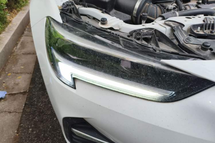 Used Buick Regal 2020 552T Luxury Version Right Front Headlight