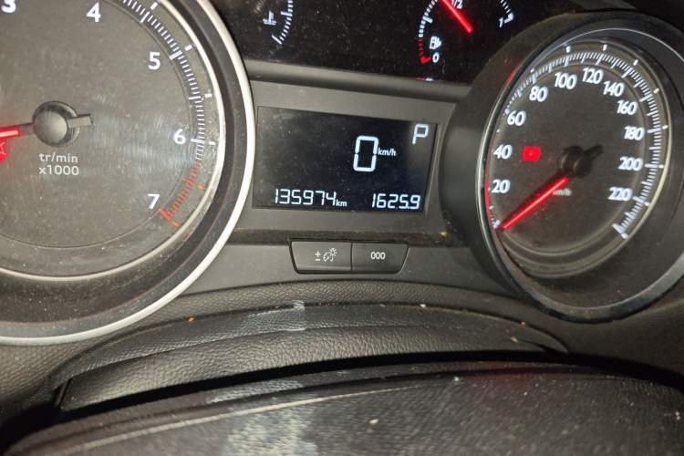 Used Peugeot 408 2016 1.6T Automatic Luxury Edition Odometer Close Up