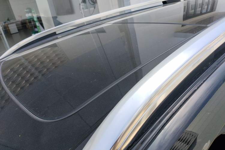 Used Ford Edge 2016 EcoBoost 245 Four-Wheel Drive Titanium Edition 7-Seater Roof