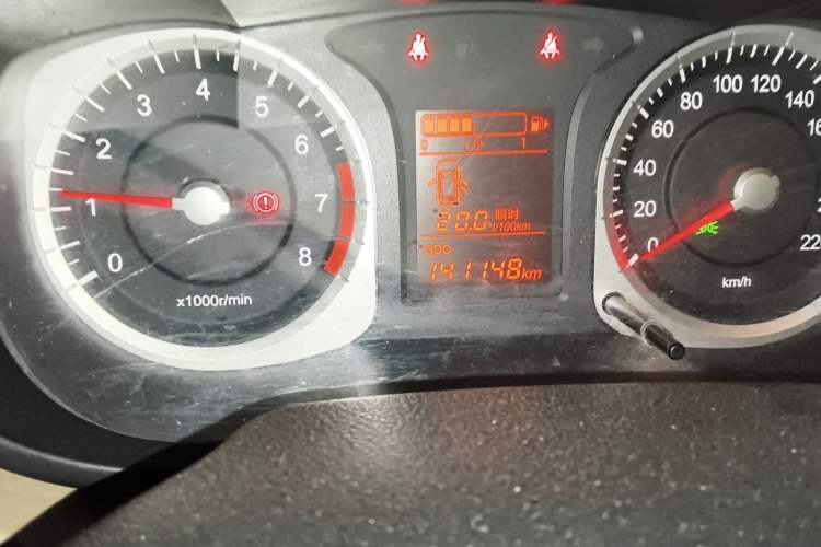 Used Venucia R50 2013 1.6L Manual Fashion Edition