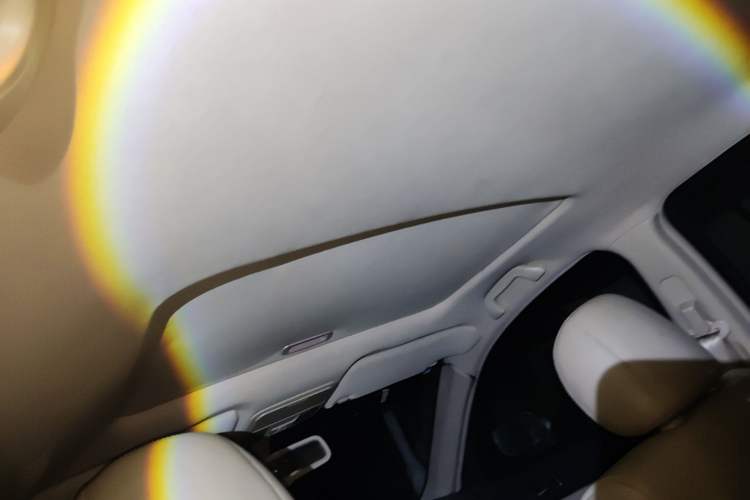 Used BYD G6 2013 1.5TI Manual Luxury Model Headliner