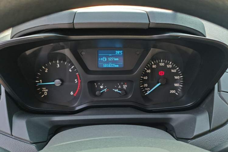 Used Ford Transit 2019 2.0T Diesel Multi-Purpose Commercial Vehicle Mid-Drive Mid-Roof 6-Seater China VI Standard