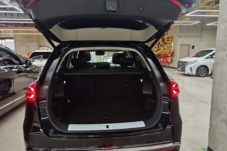 Used Hongqi HS5 2022 Revised Version 2.0T Smart Connect Flagship Edition
