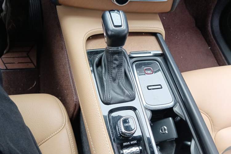 Used Volvo XC90 2015 T6 Zhiyi Edition 7-Seater