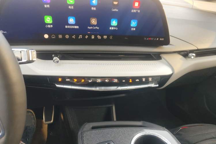 Used Cadillac OPTIQ 2024 Standard Range Version