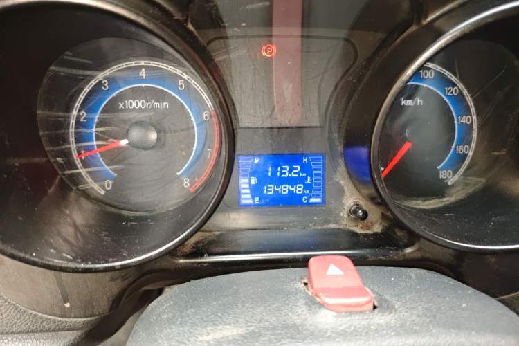 Used Dongfeng Xiaokang C31  Odometer Close Up