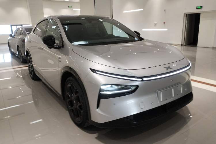 Used XPeng G7 2025 702 Max Front Right 45 Deg