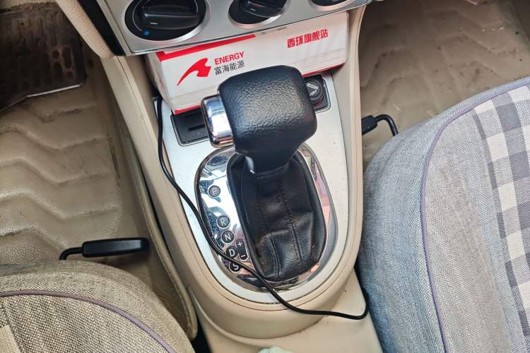 Used Volkswagen Lavida 2011 1.6L Automatic PinYou Edition Gear Lever