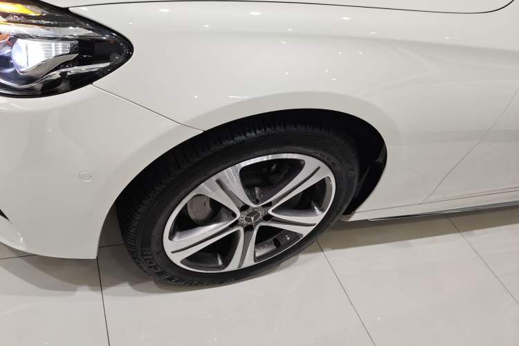 Used Mercedes-Benz E-Class 2018 Facelift E 200 L Sport Edition