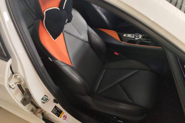 Used CHANGAN UNI-V 2022 1.5T Prestige Version Right Front Seat