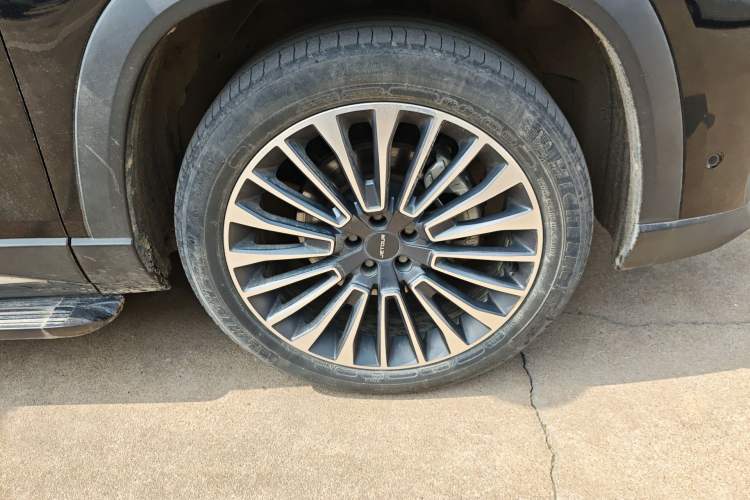 Used JETOUR X90 2022 Zilong 2.0T DCT Wushen Edition 7-Seater Right Front Wheel Hub