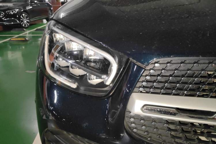 Used Mercedes-Benz GLC 2022 Facelifted GLC 300 L 4MATIC Luxury Edition Right Front Headlight