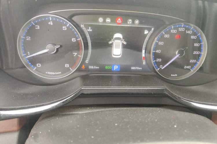 Used GAC Trumpchi GS8 2017 320T Two-Wheel Drive Luxury Smart Connectivity Version (7 Seats)
