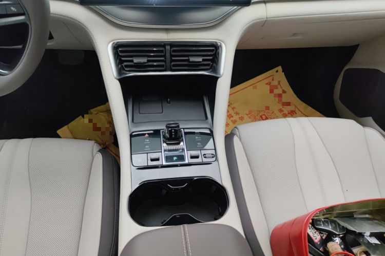 Used BYD Song PLUS New Energy 2025 DM-i Smart Drive 112KM Prestige Model Gear Lever