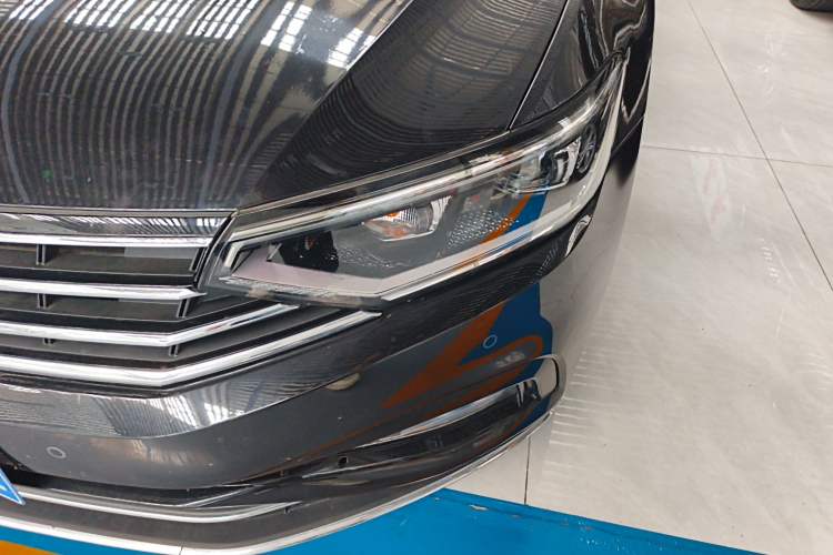 Used Volkswagen Magotan 2020 330TSI DSG Leading Model Left Front Headlight