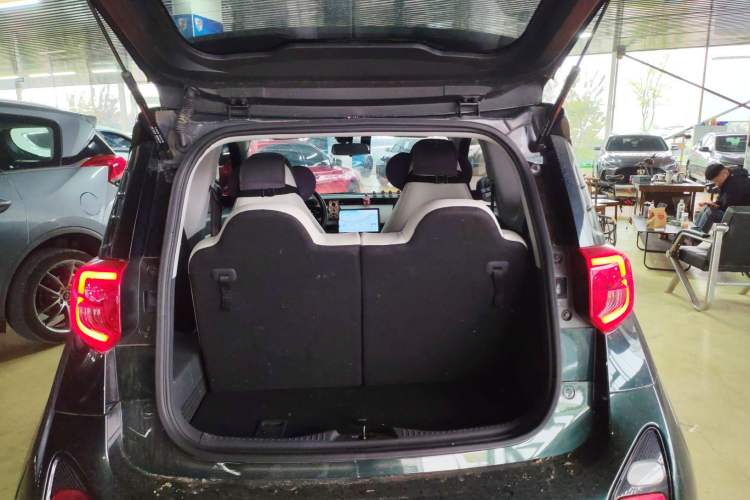 Used Chery QQ Little Ant 2024 Edition Youth Version 321 km Beloved Version 29.23 kWh Trunk