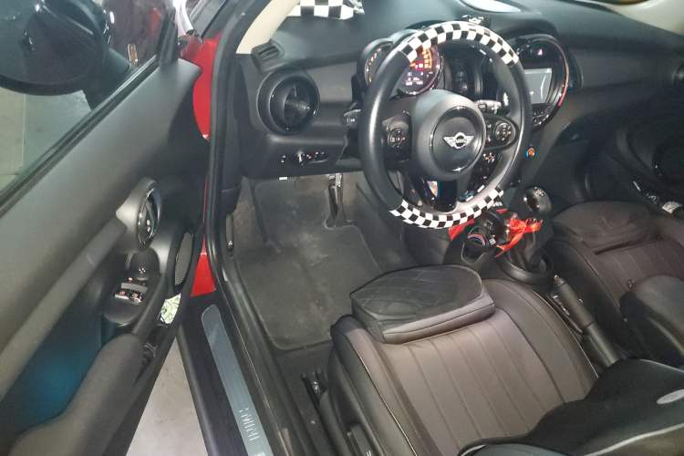 Used MINI 2016 1.5T COOPER Driver Seat