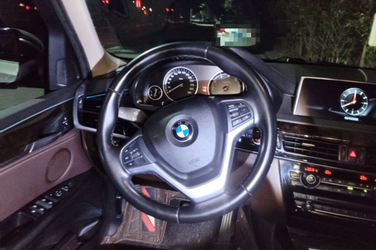 Used BMW X5 2017 xDrive28i
