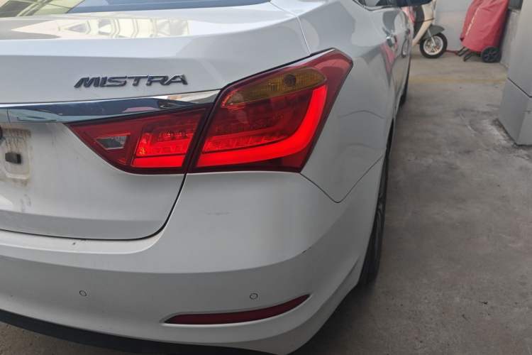 Used Hyundai Mistra 2014 1.8L Automatic Deluxe DLX Model
