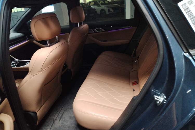 Used Geely Galaxy A7 2025 Model EM-i 150km Starship Edition Left Rear Seat