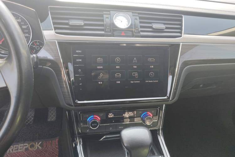 Used Volkswagen Phideon 2018 Revised Version 380TSI Two-Wheel Drive Business Edition
