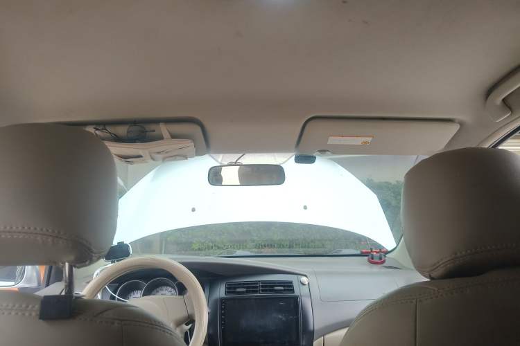 Used Nissan Livina 2010 Jingyue Edition 1.6L Automatic Supercharged Model