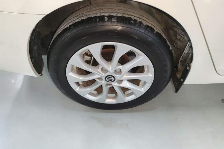 Used Nissan Sylphy 2024 Revised Version Classic 1.6XE CVT Comfort Edition Right Rear Wheel Hub