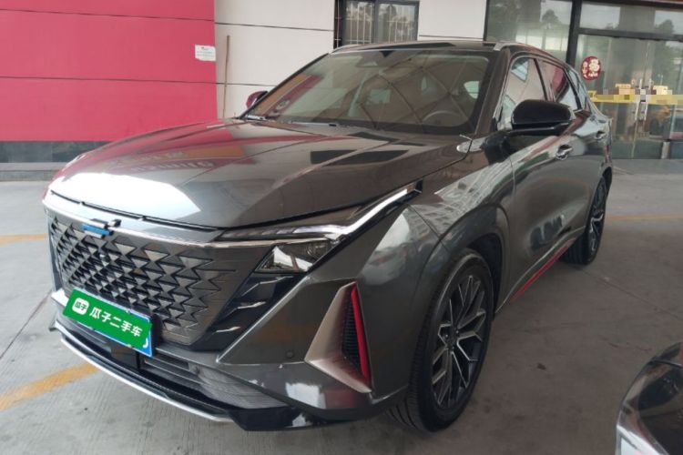 Used CHANGAN OSHAN Z6 2022 Blue Whale 1.5T DCT Smart Edition