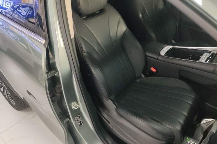 Used EXEED Lingyun 2024 400T Two-Wheel-Drive King Edition