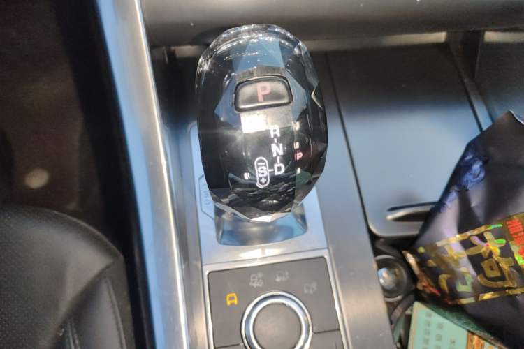 Used Land Rover Range Sport 2017 3.0 SC V6 SE Gear Lever