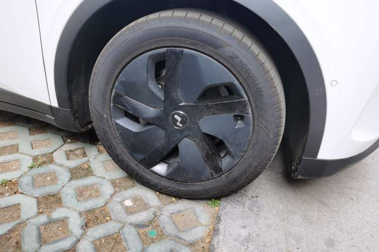 Used ONVO L60 2024 60 kWh Rear-Drive Version
