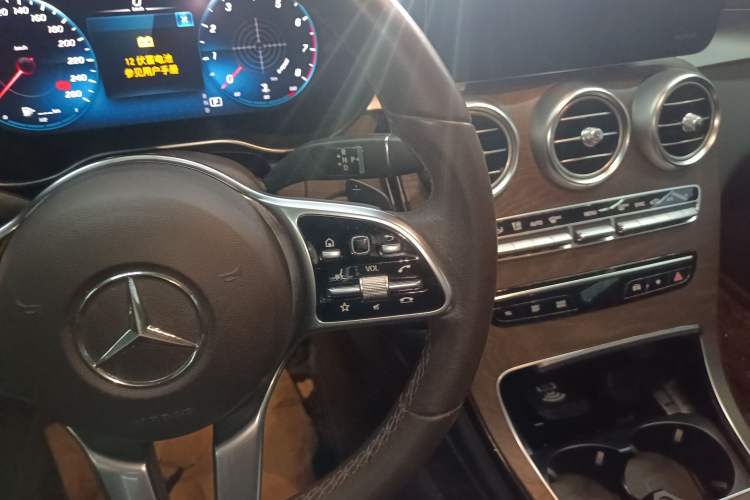 Used Mercedes-Benz GLC 2020 GLC 300 L 4MATIC Dynamic Edition
