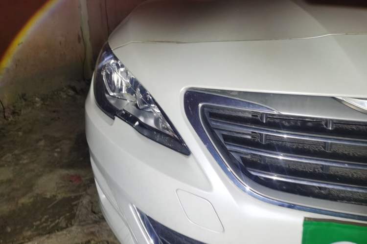 Used Peugeot 408 2014 1.8L Manual Leading Edition
