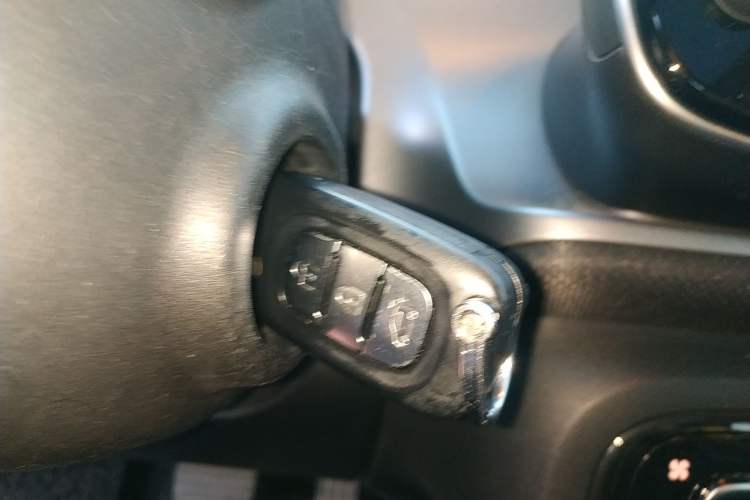 Used smart fortwo 2019 0.9T 66kW Hardtop Engine Version China VI Emission Standard
