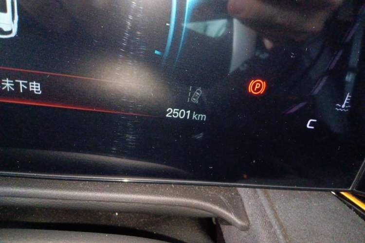 Used CHANGAN OSHAN X5 PLUS 2023 Revised 1.5T DCT Excellence Edition Odometer Close Up