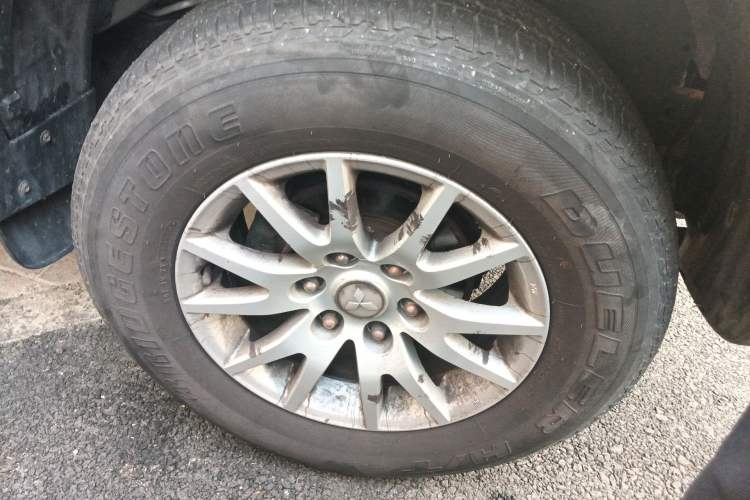 Used Mitsubishi Pajero Sport 2011 3.0L Luxury Navigation Edition