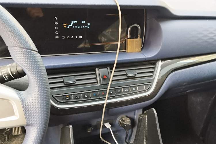 Used BAW Ruisheng Ace M7 2023 1.6L Long Wheelbase Wealth Creation Version 5 Seats Audio And AC Panel