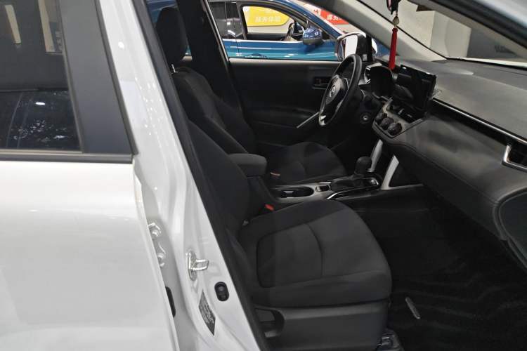 Used Toyota Corolla Cross 2023 2.0L Pioneer Edition Right Front Seat