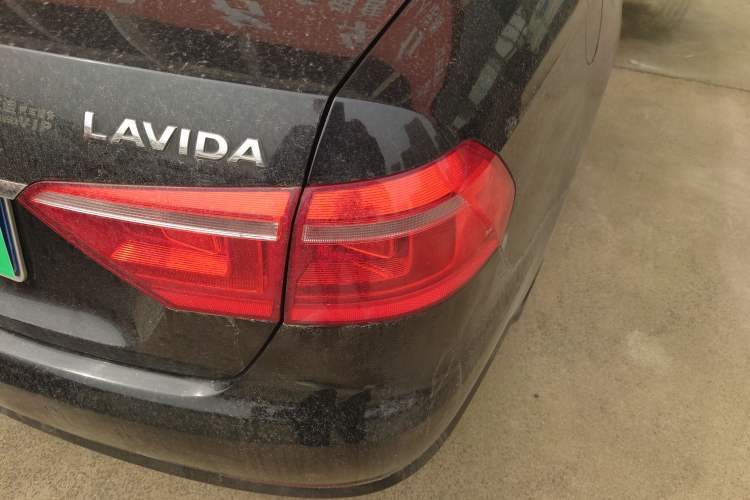 Used Volkswagen Lavida 2013 Restyled Classic 1.6L Automatic Comfort Edition Right Rear Taillight