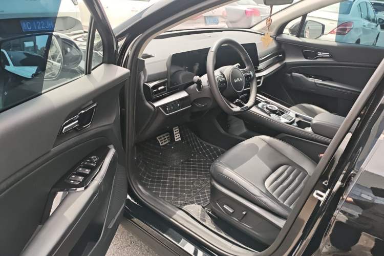 Used Kia Sportage (Chinese Domestic Model) 2023 2.0T Two-Wheel-Drive Prestige Edition
