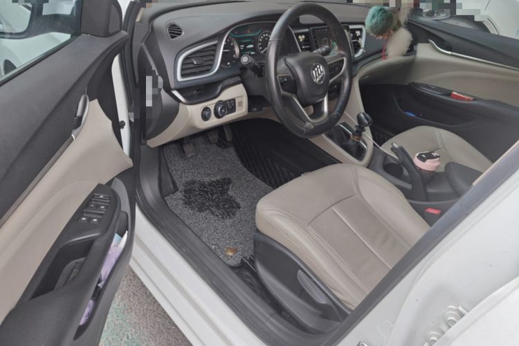 Used Buick GT 2018 15T Manual Elite Version China V Standard Driver Seat