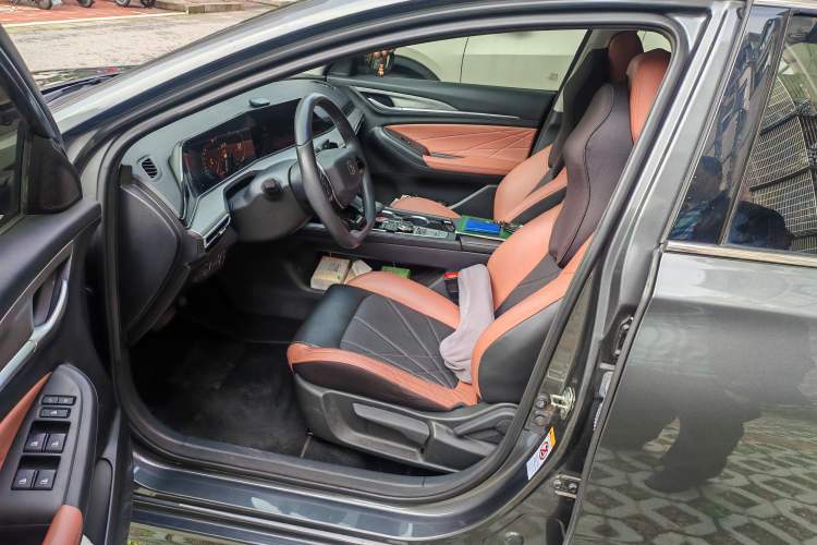 Used CHANGAN Eado 2022 PLUS Blue Whale NE 1.4T GDI DCT Prestige Edition Driver Seat