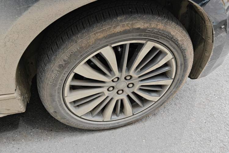 Used Ford Edge 2021 PLUS EcoBoost 245 Two-Wheel-Drive Titanium 7-Seater